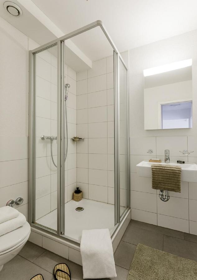 Swiss Star Guesthouse Oerlikon - Contactless Self Check-In Zürich Kültér fotó
